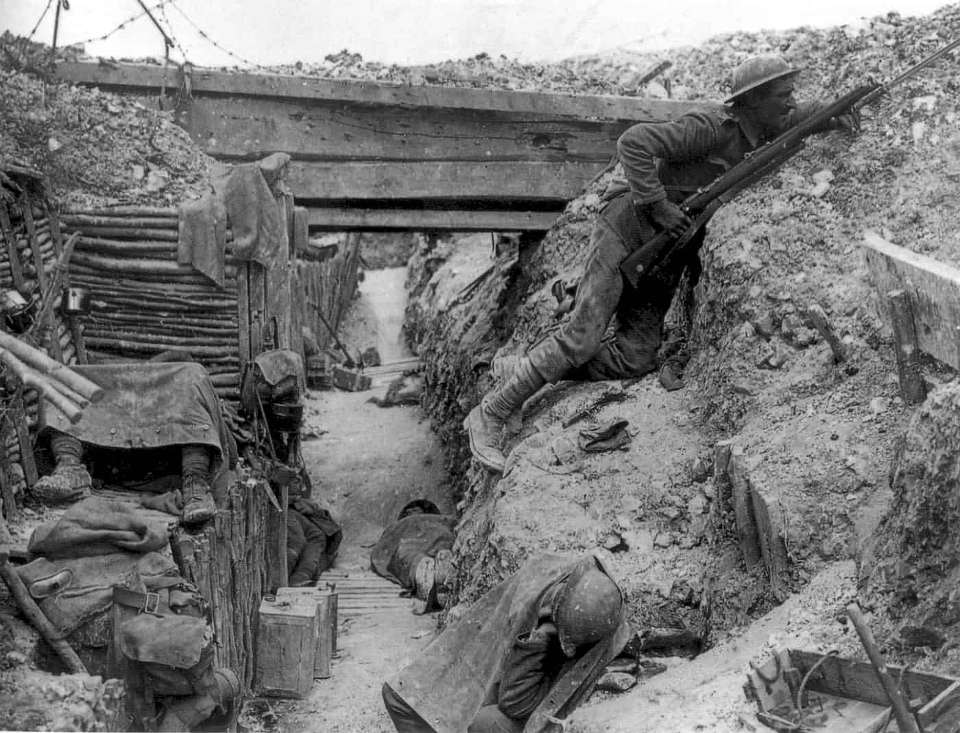 Tranchée britannique dans la Somme, juillet 1916 (Wikimedia - CC)