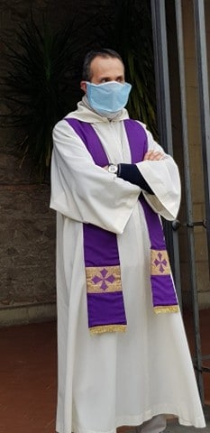 Prêtre italien